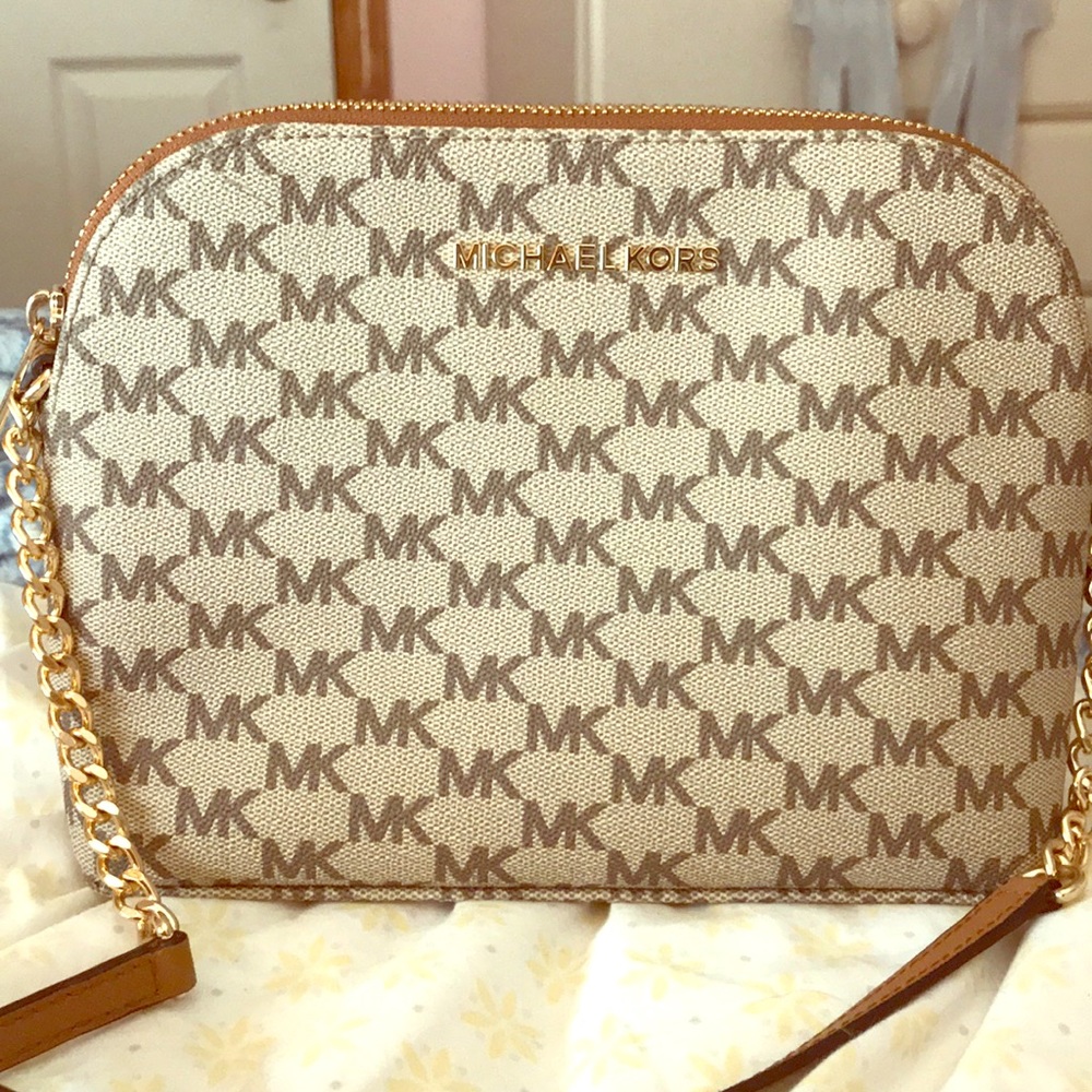 Michael Kors Body Bag